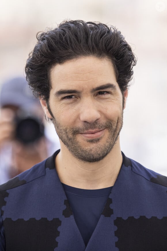 Tahar Rahim au photocall de "Don Juan" lors du 75ème Festival International du Film de Cannes, le 22 mai 2022. © Cyril Moreau/Bestimage 