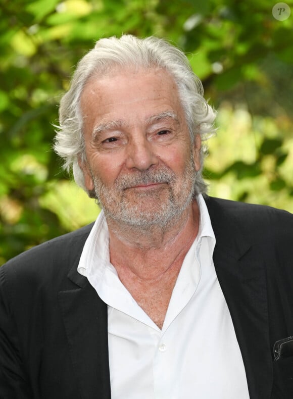 Pierre Arditi au photocall du film "Maestro(s)" lors du 15ème festival du film francophone de Angoulême, France, le 26 août 2022. © Coadic Guirec/Bestimage