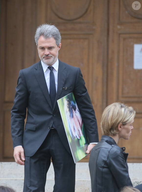 Julie Andrieu et son mari Stéphane Delajoux - Obsèques de Nicole Courcel en l'église Saint-Roch à Paris le 30 juin 2016.