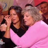 "Ne pleurez pas !" : Aurélie Casse fond en larmes après une surprise, Laurence Boccolini embarrassée (VIDEO)