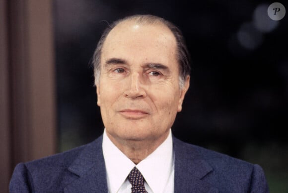 François Mitterrand - Le président François Mitterrand France en visite à Bonn