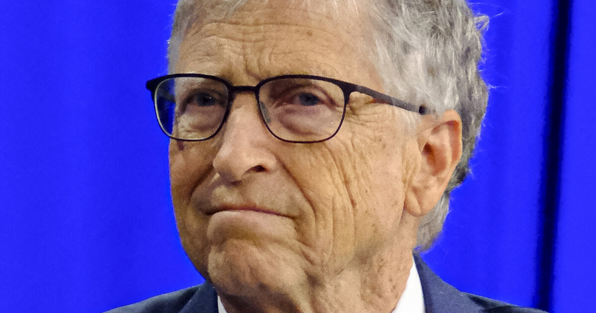 Bill Ents Bill Gates, dont la fortune est estimée à 105 milliards de dollars ...