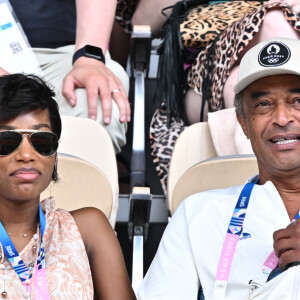 Yannick Noah et Malika étaient également ensemble pendant les Jeux Olympiques de Paris 2024
 
Yannick Noah et sa compagne Malika lors des Jeux Olympiques de Paris 2024. Photo : Laurent Zabulon/ABACAPRESS.COM