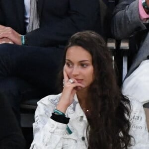 Yannick Noah et sa fille Jenaye Noah - Célébrités dans les tribunes des internationaux de France de Roland Garros à Paris le 30 mai 2022.