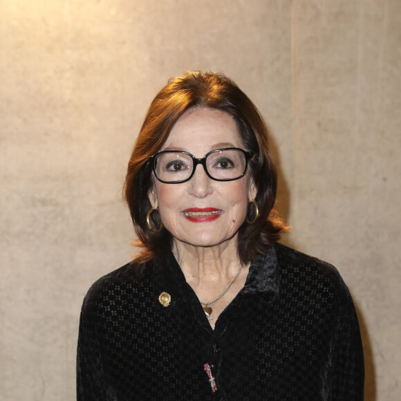 Lors de l'épidémie de coronavirus, la chanteuse a été l'une des premières à se faire vacciner en 2021
Nana Mouskouri invitée de l'émission de télé allemande "Das Grosse Fest der Besten 2017" à Berlin en Allemagne le 7 janvier 2017