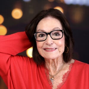 Info - Nana Mouskouri fête ses 90 ans le 13 octobre et veut faire ses adieux à la scène - Portrait de Nana Mouskouri à Paris le 16 novembre 2016.