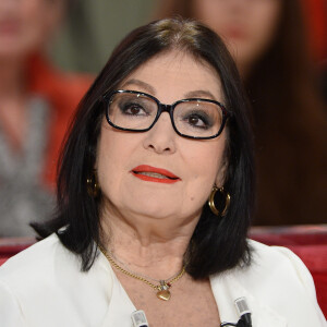 Nana Mouskouri - Enregistrement de l'émission "Vivement Dimanche" à Paris le 26 novembre 2014.