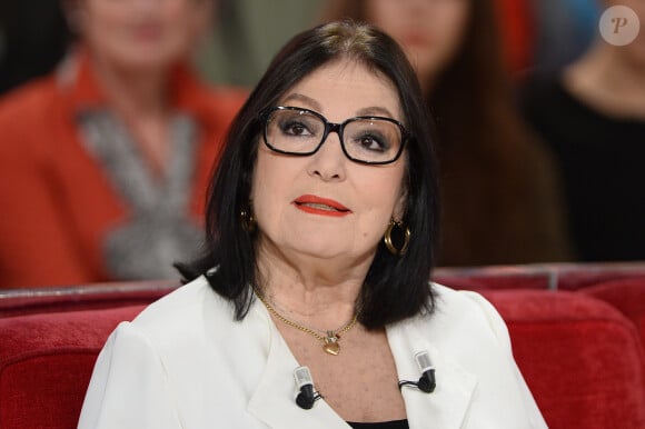 Nana Mouskouri - Enregistrement de l'émission "Vivement Dimanche" à Paris le 26 novembre 2014.