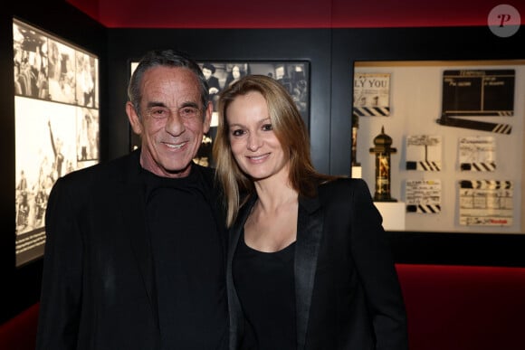 Exclusif - Thierry Ardisson et sa femme Audrey Crespo-Mara - Vernissage de l'exposition "Johnny Hallyday, l'exposition" au Palais des Expositions à Paris. Le 21 décembre 2023 © Dominique Jacovides / Bestimage