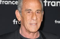 Thierry Ardisson a invité un célèbre humoriste dans un club spécial pour les couples mais ce n'est pas ce que vous croyez...