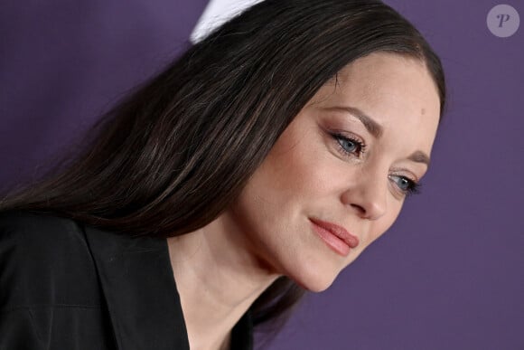 Marion Cotillard au photocall de la soirée Women In Film Annual Gala à l'hôtel Beverly Hilton à Los Angeles le 24 octobre 2024.  