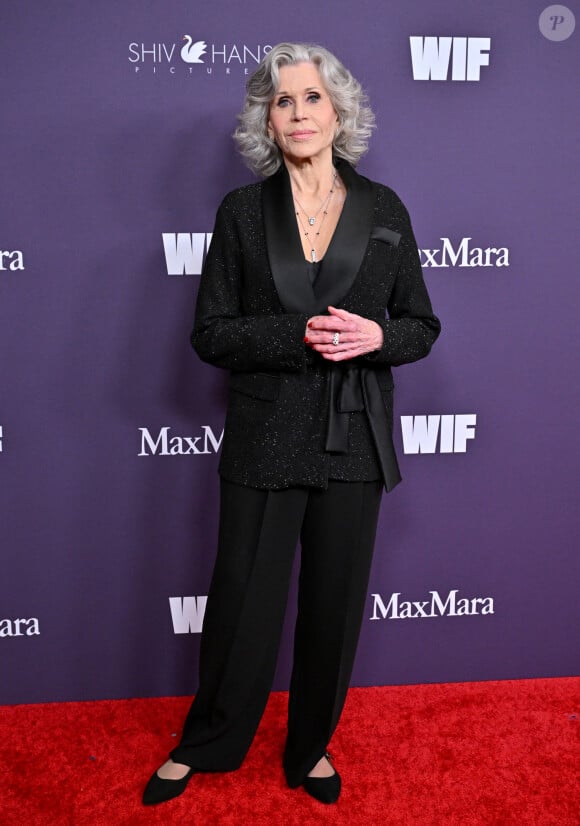 Jane Fonda au photocall de la soirée Women In Film Annual Gala à l'hôtel Beverly Hilton à Los Angeles le 24 octobre 2024.