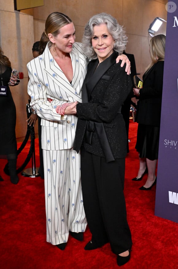 Kate Winslet et Jane Fonda au photocall de la soirée Women In Film Annual Gala à l'hôtel Beverly Hilton à Los Angeles le 24 octobre 2024.