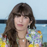 Lou Doillon : Sa maison isolée à la campagne avec compost, réserve d'eau de pluie et panneaux photovoltaïques