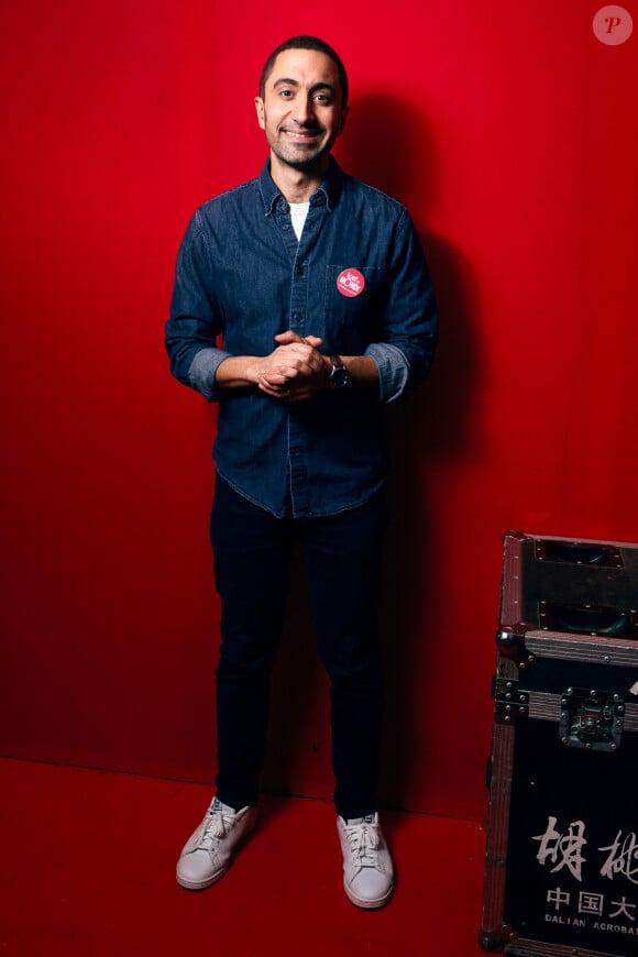 Jimmy Mohamed - Backstage - Enregistrement de l'émission "Tout le monde chante contre le cancer" au Cirque Phénix à Paris, présentée par J.Anthony et E.Gossuin et diffusée le 4 janvier sur W9 © Christophe Clovis / Bestimage