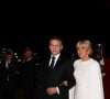 La première dame portait une tenue immaculée composée d'une robe et d'une cape brodée
Emmanuel et Brigitte Macron - Dîner d'Etat offert par sa Majesté le roi Mohammed VI du Maroc en l'honneur du Président de la République Emmanuel Macron et de la première dame Brigitte Macron au Palais Royal de Rabat au Maroc le 29 Octobre 2024. © Dominique Jacovides/Bestimage 