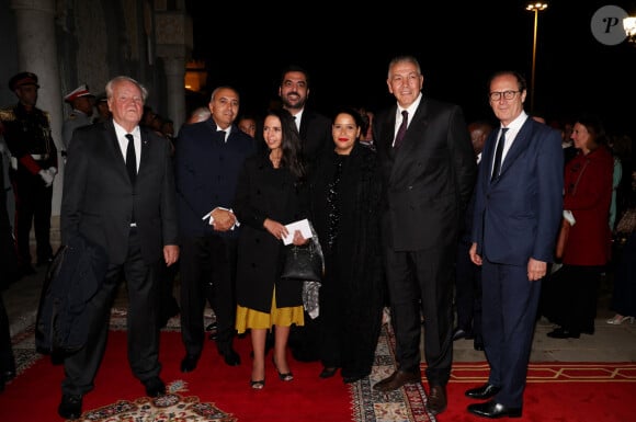 Abdelatif Benazzi et sa femme - Dîner d'Etat offert par sa Majesté le roi Mohammed VI du Maroc en l'honneur du Président de la République Emmanuel Macron et de la première dame Brigitte Macron au Palais Royal de Rabat au Maroc le 29 Octobre 2024. © Dominique Jacovides/Bestimage 