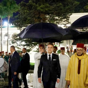 Brigitte Macron et Emmanuel Macron lors du banquet d'Etat organisé par le roi Mohammed VI en leur honneur à Rabat au Maroc, le 29 octobre 2024 © Ludovic Marin/Pool/Bestimage