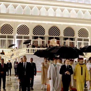 Brigitte Macron et Emmanuel Macron lors du banquet d'Etat organisé par le roi Mohammed VI en leur honneur à Rabat au Maroc, le 29 octobre 2024 © Ludovic Marin/Pool/Bestimage