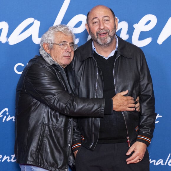 Michel Boujenah et Kad Merad - Avant-première du film "Finalement" de C. Lelouch qui fête son 87ème anniversaire au Grand Rex à Paris le 30 octobre 2024. © Pierre Perusseau/Bestimage