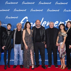 Victor Hadida, Raphaël Mezrahi, Françoise Gillard, Michel Boujenah, Elsa Zylberstein, Kad Merad, Claude Lelouch, Barbara Pravi, Marianne Denicourt, guest, Ibrahim Maalouf, Didier Barbelivien, Laurent Dassault - Avant-première du film "Finalement" de C. Lelouch qui fête son 87ème anniversaire au Grand Rex à Paris le 30 octobre 2024. © Pierre Perusseau/Bestimage 