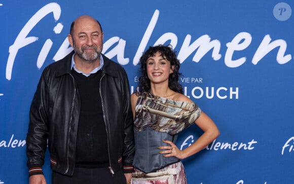 Kad Merad et Barbara Pravi - Avant-première du film "Finalement" de C. Lelouch qui fête son 87ème anniversaire au Grand Rex à Paris le 30 octobre 2024. © Pierre Perusseau/Bestimage 