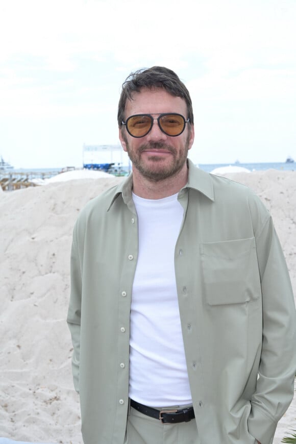 Samuel Le Bihan - Le 9ème Prix du "Cinéma Positif" a été décerné à M. Hazanavicius pour son film d'animation "La Plus Précieuse des Marchandises", sur la plage du Gray d'Albion lors du 77ème Festival International du Film de Cannes, le 24 mai 2024. Le Prix du Cinéma Positif récompense chaque année une oeuvre qui inspire l'espoir, la résilience et la bonté humaine. © Rachid Bellak/Bestimage 