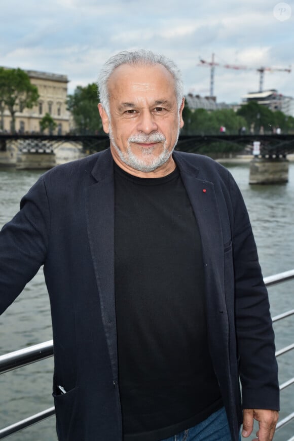 Exclusif - Francis Perrin - Soirée "Fête des fictions de France 3" à la péniche La Balle au Bond au port des Saints-Pères à Paris, le 4 juillet 2016. © Lionel Urman/Bestimage