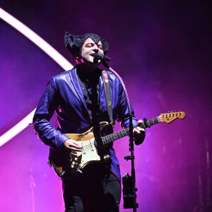 L'auteur-compositeur-interprète, multi-instrumentiste et guitariste français, Matthieu Chédid, dit M, en concert sur la scène Masséna durant le Nice Jazz Festival 2023. Le 21 juillet 2023. © Bruno Bebert / Bestimage