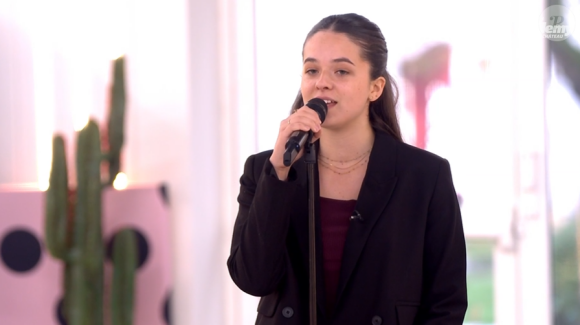 Evaluation de Julie dans la "Star Academy 2024", le 4 novembre