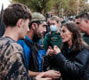 Pris à partie et visés par des jets de boue, le roi et la reine ont pourtant fait le choix de rester et de faire face pour écouter et réconforter les sinistrés
Inondations meurtrières dans le Sud de l'Espagne: le roi Felipe VI, la reine Letizia d'Espagne et la Premier Ministre Pedro Sanchez accueillis au cri d'" assassins ! " par une foule en colère 