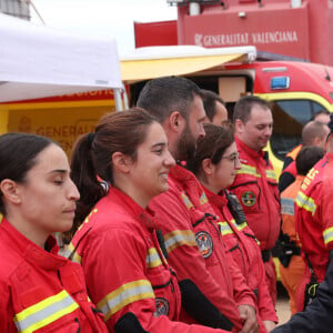 Inondations meurtrières dans le Sud de l'Espagne: le roi Felipe VI, la reine Letizia d'Espagne et la Premier Ministre Pedro Sanchez accueillis au cri d'" assassins ! " par une foule en colère. © CASA REAL/Pool via Lalo/Bestimage 