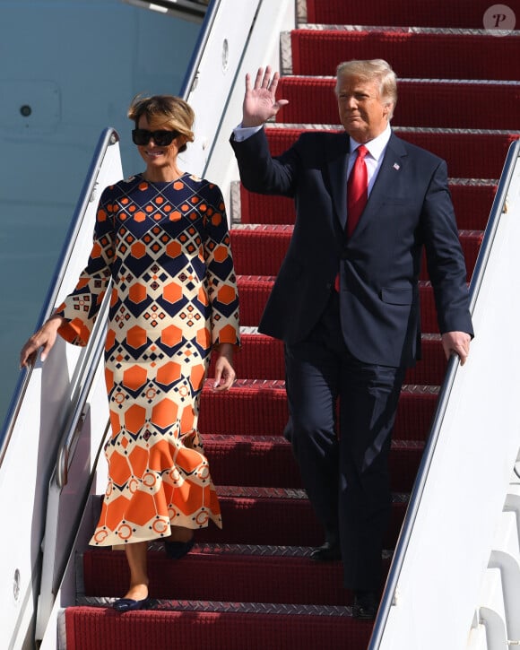 Donald Trump et sa femme Melania - La famille Trump débarque de Air Force One à l'aéroport international de Palm Beach le 20 janvier 2021.