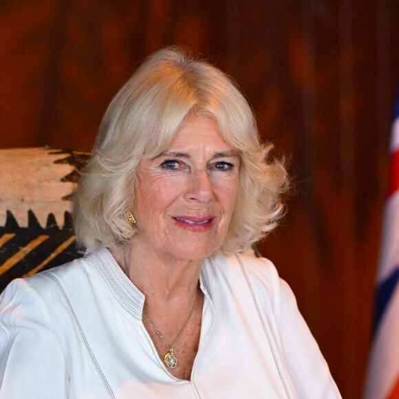 Le roi Charles III d'Angleterre et la reine consort Camilla assistent à une cérémonie officielle d'accueil royal 'ava à l'université nationale de Samoa à Apia, Samoa le 23 octobre 2024. 