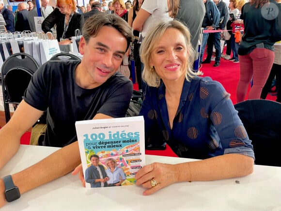 Julian Bugier et Valérie Heurtel - Foire du Livre de Brive 2024 à la Halle Georges Brassens de Brive-la-Gaillarde le 8 novembre 2024. © Fabien Faure / Bestimage