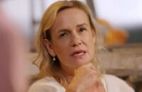 Comédienne populaire, Sandrine Bonnaire a raconté en détail son enfance particulièrement difficile dans 'Un dimanche à la campagne'. Selon ses propos, son quotidien ressemblait à celui des "manouches"...