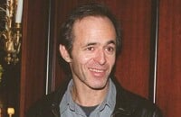 Jean-Jacques Goldman aperçu dans le métro : à Londres, sa vie très simple avec Nathalie et leur fille encore mineure