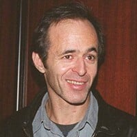 Jean-Jacques Goldman aperçu dans le métro : à Londres, sa vie très simple avec Nathalie et leur fille encore mineure