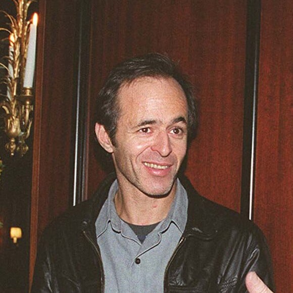 Jean-Jacques Goldman vit à Londres depuis 2016
Paulette Coquatrix, Jean-Jacques Goldman et Francis Cabrel - Anniversaire du Fouquet's