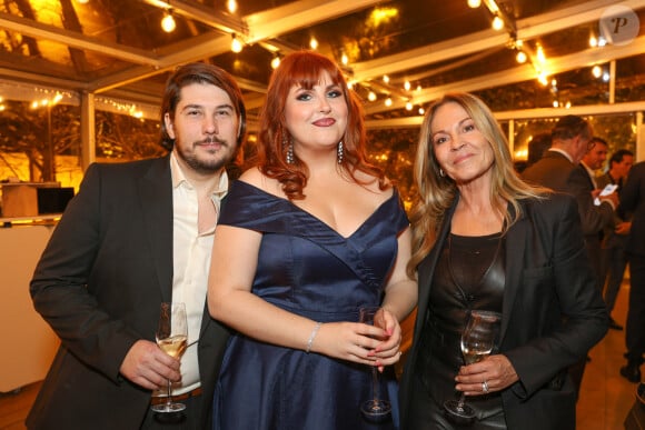 Exclusif - la chanteuse et imitatrice Sarah Schwab, Nathalie Boutot,(Nana Sébastien) - Soirée du 6ème Gala caritatif de l'Institut Rafaël et de la Zag Foundation, dédié à l'accompagnement des enfants en santé intégrative au Pavillon Gabriel à Paris le 12 novembre 2024. © Erez Lichtfeld/Bestimage 