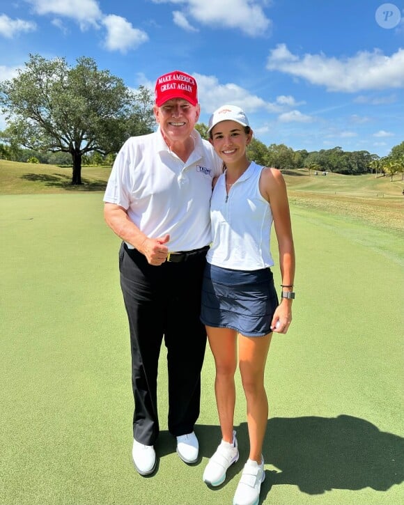 Donald Trump et Kai partagent la même passion pour la golf

Kai Trump et Donald Trump