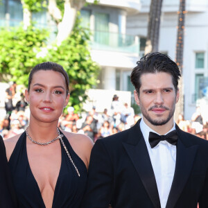 Ce n'est qu'après la sortie du film au cinéma qu'Adèle Exarchopoulos et François Civil ont finalement confirmé leur romance
Adèle Exarchopoulos, François Civil - Montée des marches du film " L'amour ouf " lors du 77ème Festival International du Film de Cannes, au Palais des Festivals à Cannes. Le 23 mai 2024 © Jacovides-Moreau / Bestimage