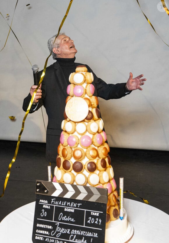 Exclusif - Claude Lelouch - Claude Lelouch fête son 87ème anniversaire sur la scène du Grand Rex à l'occasion de l'avant-première de son film "Finalement" à Paris le 30 octobre 2024. © Pierre Perusseau/Bestimage