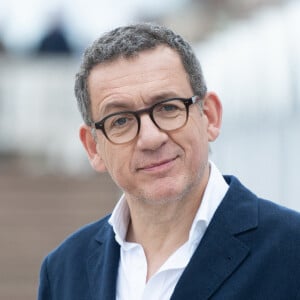 Dany Boon au Photocall de La Famille Hennedricks dans le cadre du 38ème Festival du Film de Cabourg à Cabourg, France, le 15 mai 2024.