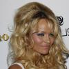 Pamela Anderson poursuit l'aventure dans l'émission Dancing With The Stars 2010