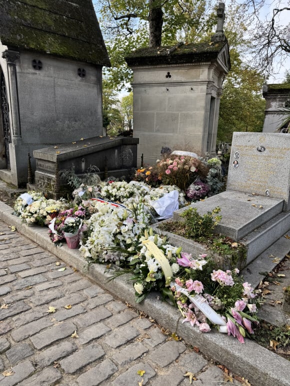 Illustration de la tombe de Michel Blanc au cimetière du Père-Lachaise à Paris le 14 octobre 2024. © Cristophe Clovis/Bestimage