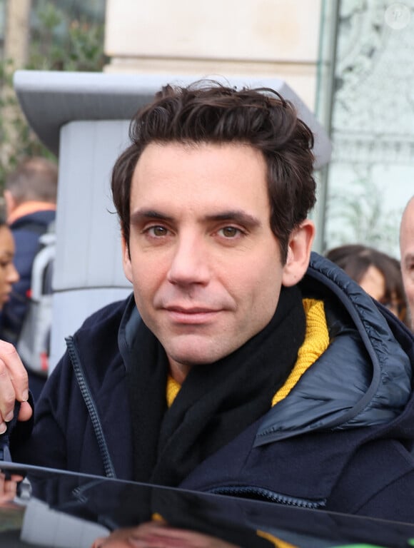 Exclusif - Le chanteur Mika à la sortie des studios de RTL à Paris, France, le 11 décembre 2023.