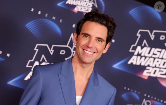 Mika au photocall de la 25ème cérémonie des "NRJ Music Awards (NMA)" au palais des Festivals et des Congrès de Cannes, France, le 10 novembre 2023. © Dominique Jacovides/Bestimage