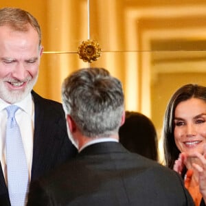 le roi et la reine d'Espagne se sont autorisés une pause
Le roi Felipe VI d'Espagne et la reine Letizia lors de la cérémonie de remise des prix de journalisme "Francisco Cerecedo" à l'hôtel Mandarin Oriental Ritz à Madrid le 18 novembre 2024.