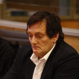 Pierre Palmade au tribunal de Melun avec ses avocats pour son procès pour blessures involontaires à la suite d'un accident de la route en février 2023 dans lequel sa voiture a percuté un autre véhicule à Melun. Le 20 novembre 2024. © Christophe Clovis / Bestimage 